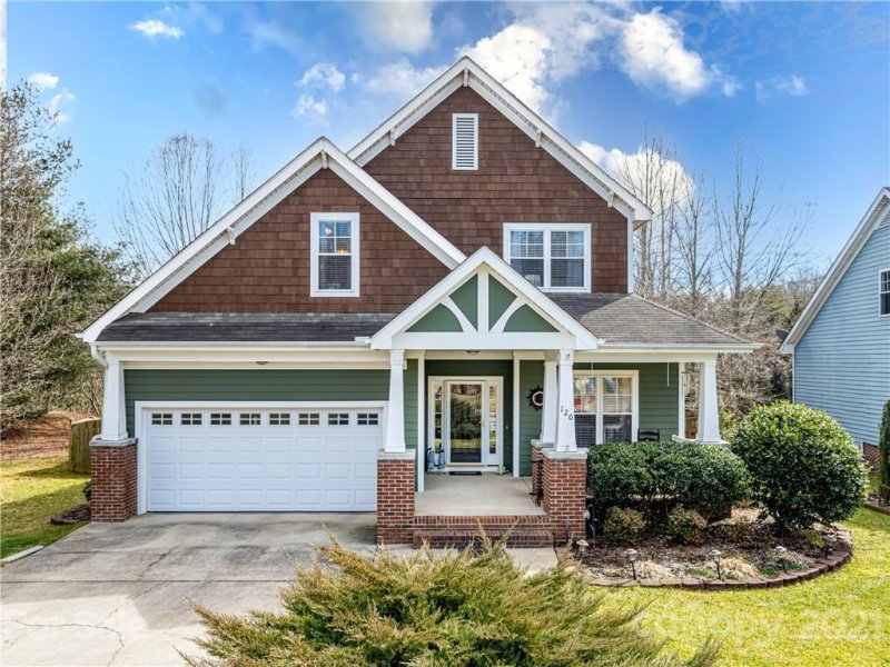 Property image 2 at 120 Carolina Bluebird Loop, Arden, NC 28704