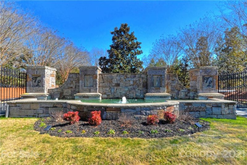 Property image 2 at 1 Victoria Lake Drive, Waxhaw, NC 28173