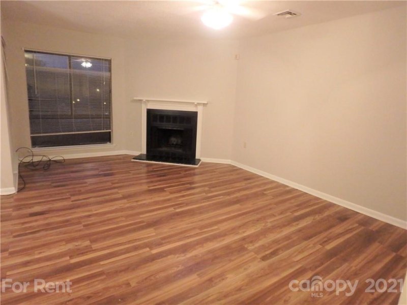 Property image 2 at 4823 Spring Lake Drive, Charlotte, NC 28213