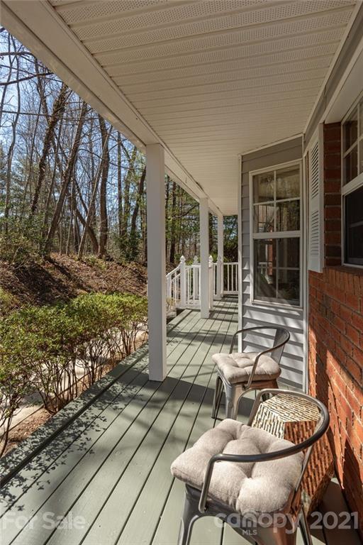 Property image 5 at 800 Summit Farm Lane, Hendersonville, NC 28739