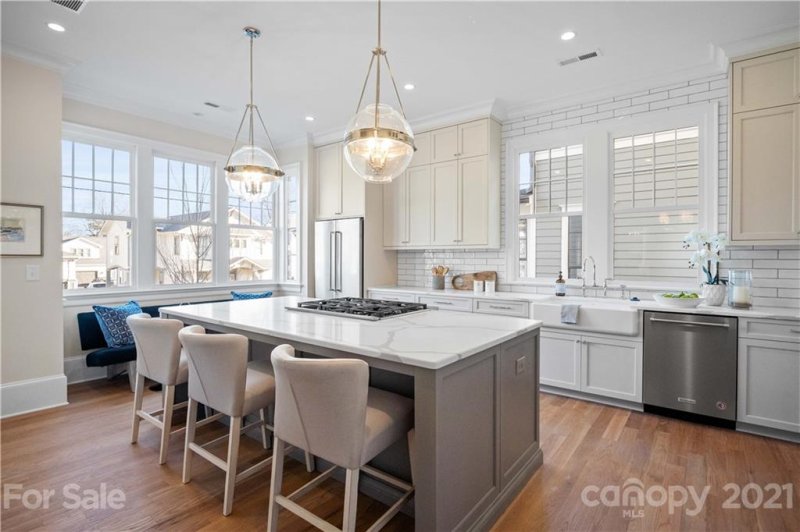 Property image 3 at 2500 Marshall Place, Charlotte, NC 28203