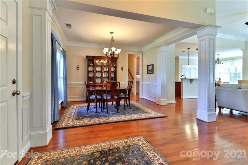 Property image 4 at 5323 Poplar Knoll Drive, Matthews, NC 28105