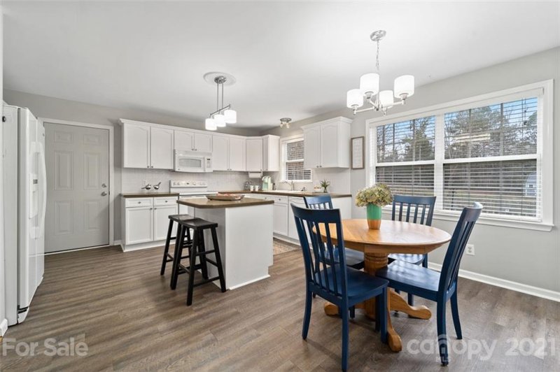 Property image 3 at 9308 Morgan Glenn Drive, Mint Hill, NC 28227