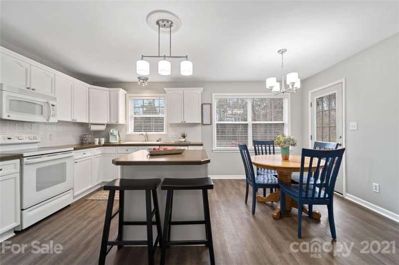 Property image 4 at 9308 Morgan Glenn Drive, Mint Hill, NC 28227