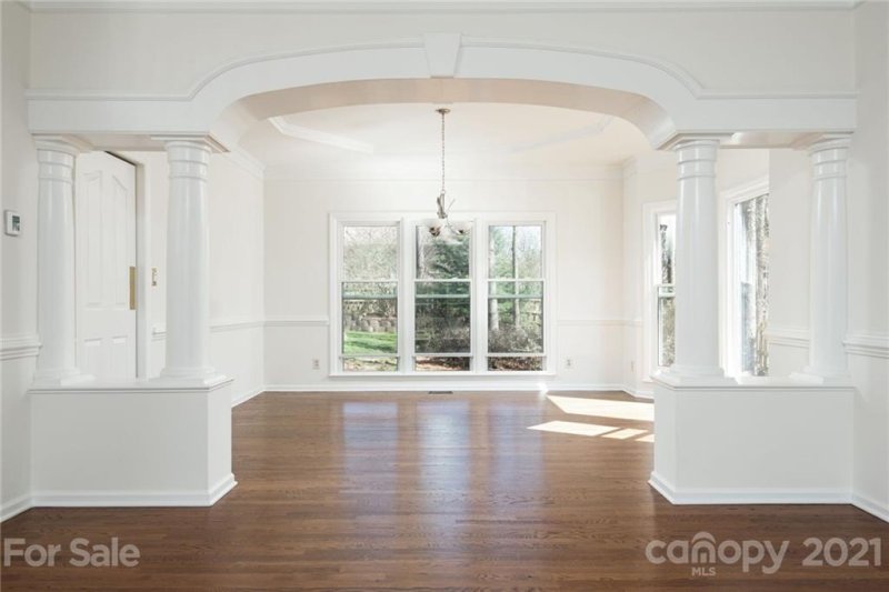 Property image 4 at 10413 Breamore Drive, Charlotte, NC 28270