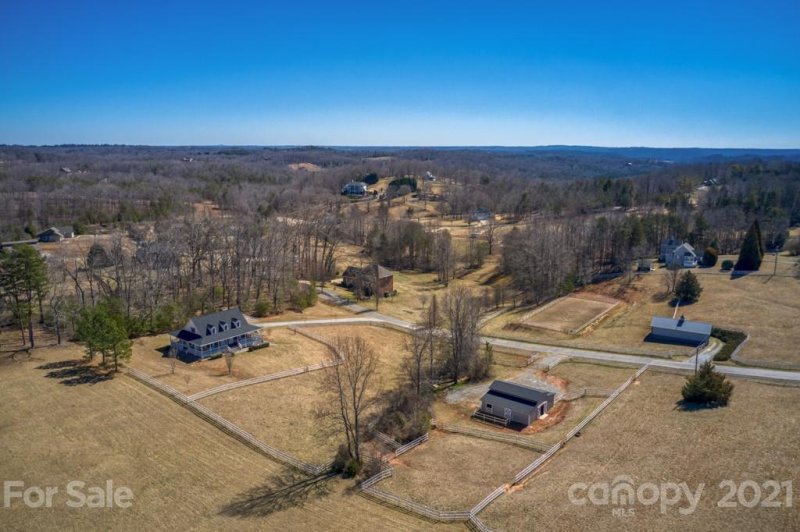 Property image 3 at 93 Oak Grove Drive, Tryon, NC 28782