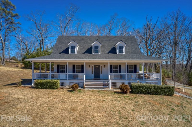 Property image 5 at 93 Oak Grove Drive, Tryon, NC 28782