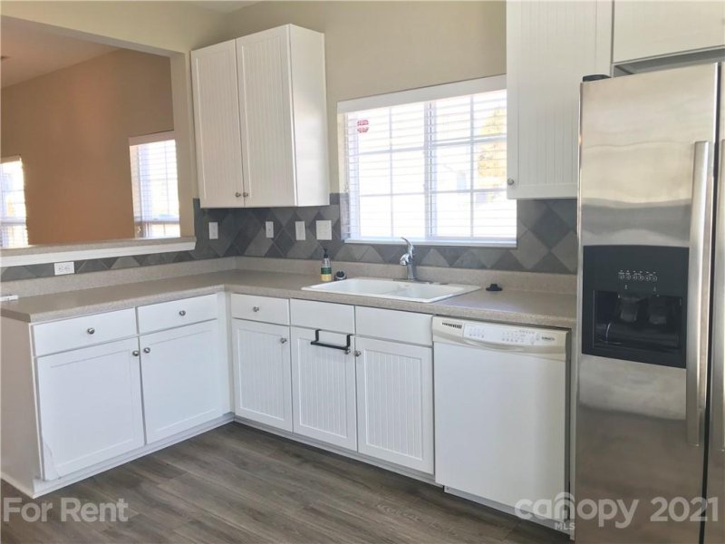 Property image 5 at 10235 Enniscrone Road, Pineville, NC 28134