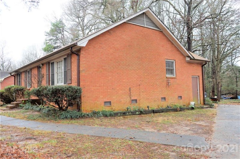 Property image 4 at 6600 Barrington Drive, Charlotte, NC 28215