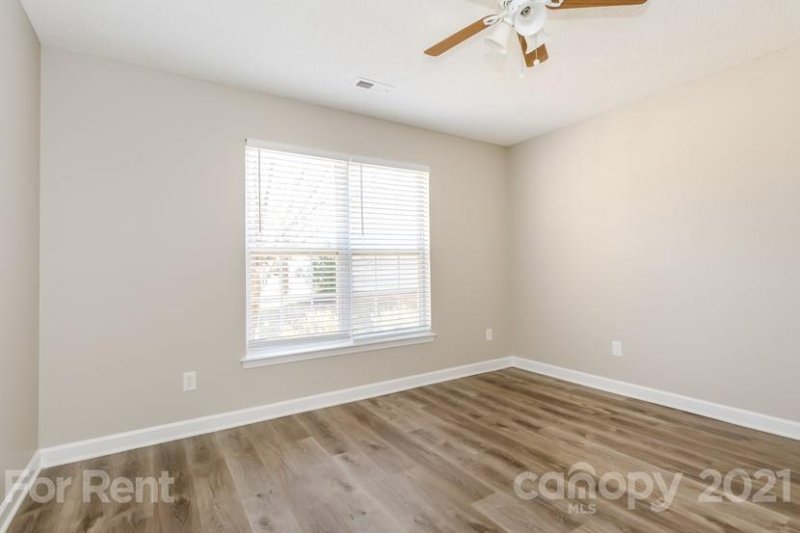 Property image 2 at 1239 Elise Marie Drive, Charlotte, NC 28214