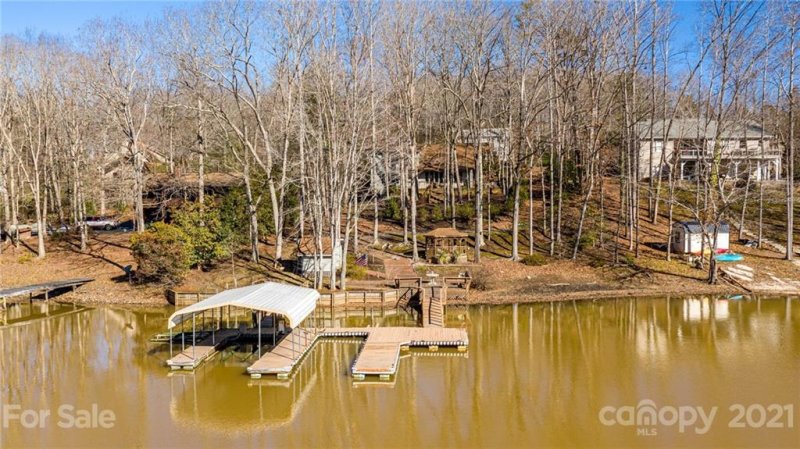 Property image 2 at 8759 Dog Leg Road, Sherrills Ford, NC 28673