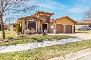 Property image 2 at 15 Ocaso Drive, Asheville, NC 28806