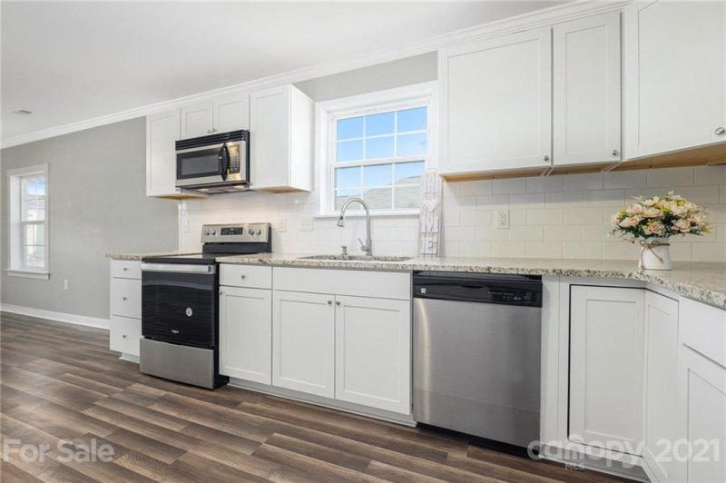 Property image 3 at 151 E Spencer Avenue, Gastonia, NC 28054