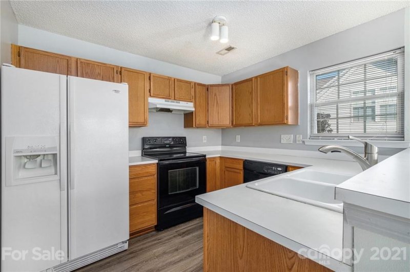 Property image 5 at 6930 Ayrshire Glen Place, Charlotte, NC 28273