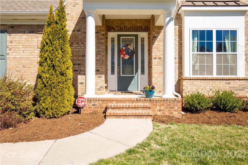 Property image 4 at 218 Monteray Oaks Circle, Fort Mill, SC 29715