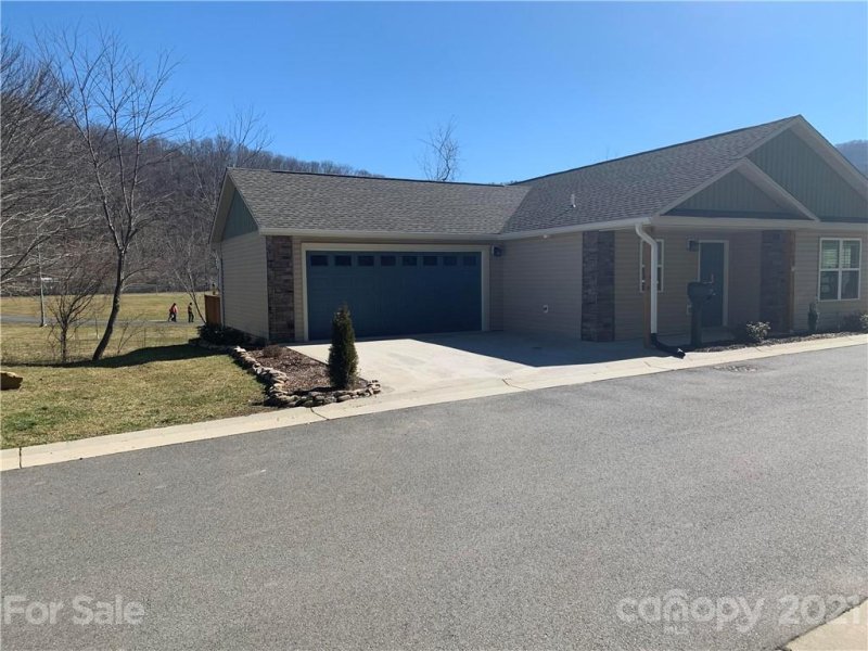 Property image 3 at 140 February Lane, Waynesville, NC 28785