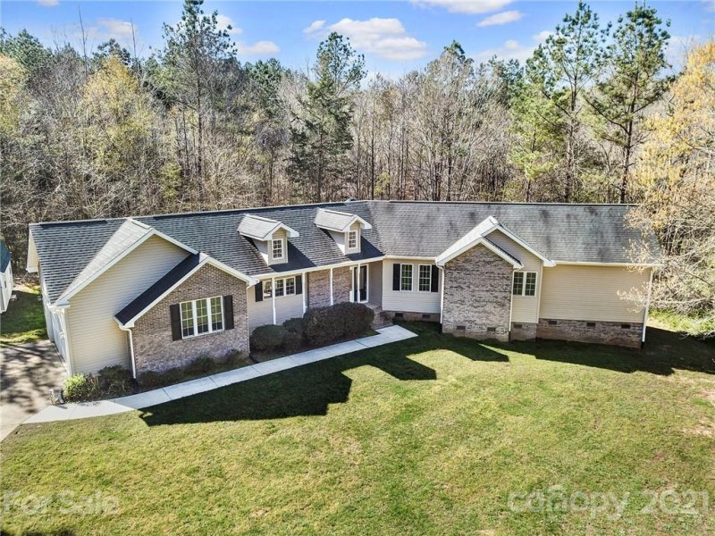 Property image 2 at 2062 Sunswept Lane, York, SC 29745