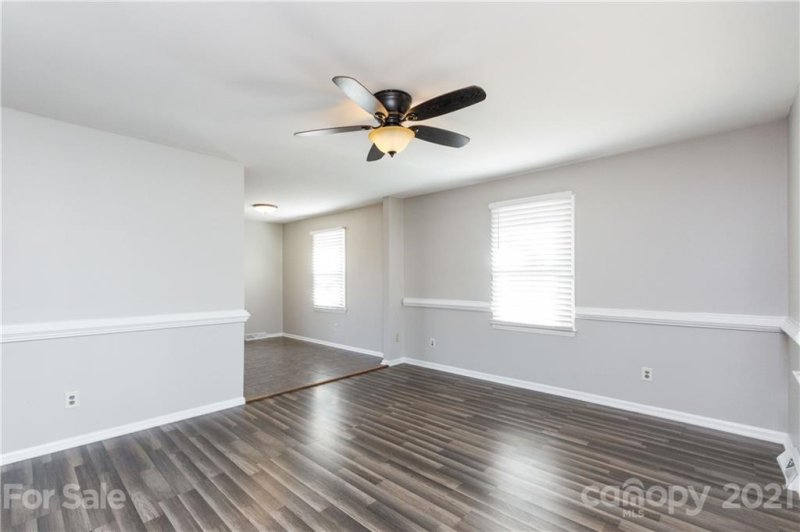 Property image 3 at 15213 Comanche Lane, Matthews, NC 28104