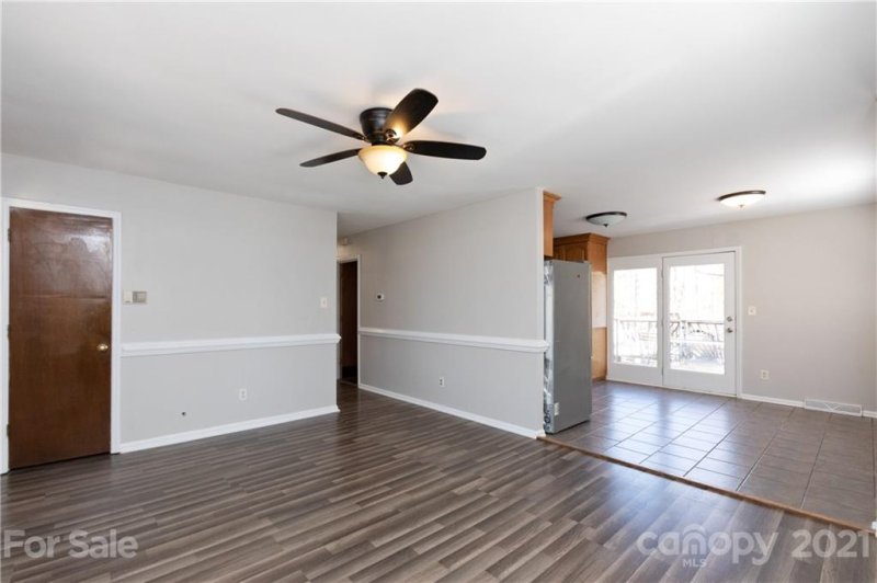 Property image 5 at 15213 Comanche Lane, Matthews, NC 28104