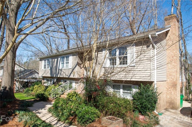 Property image 3 at 7420 Castlebar Road, Charlotte, NC 28270