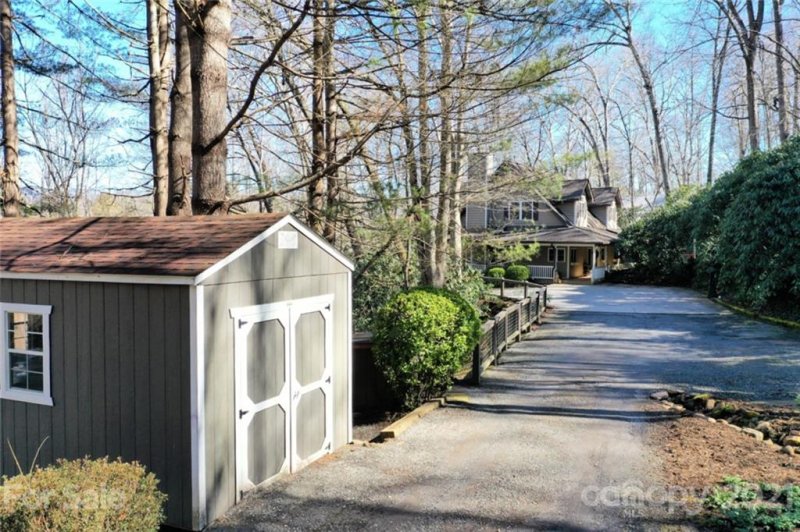 Property image 4 at 802 S Country Club Drive, Cullowhee, NC 28723