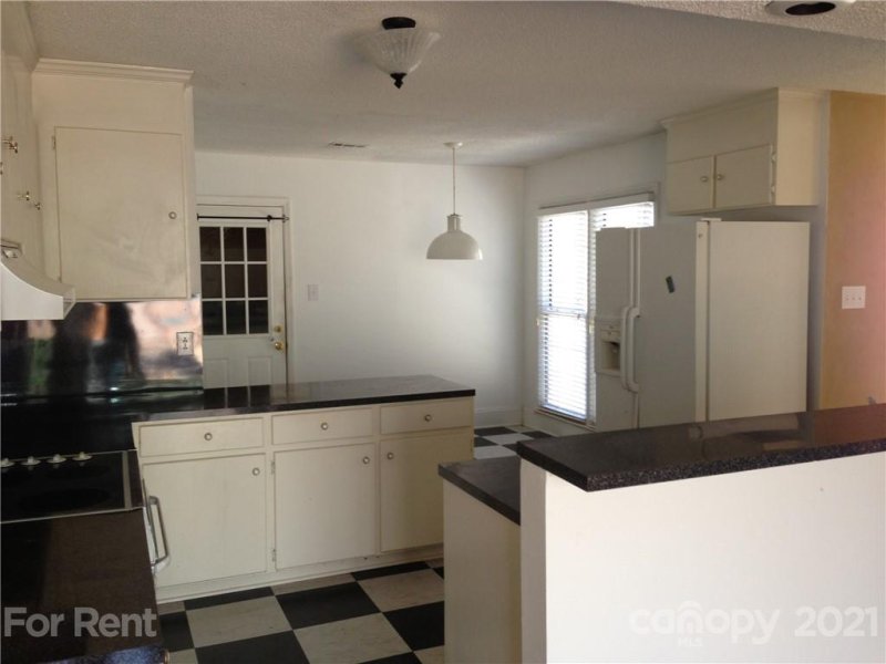 Property image 3 at 7900 Crockett Lane, Charlotte, NC 28270