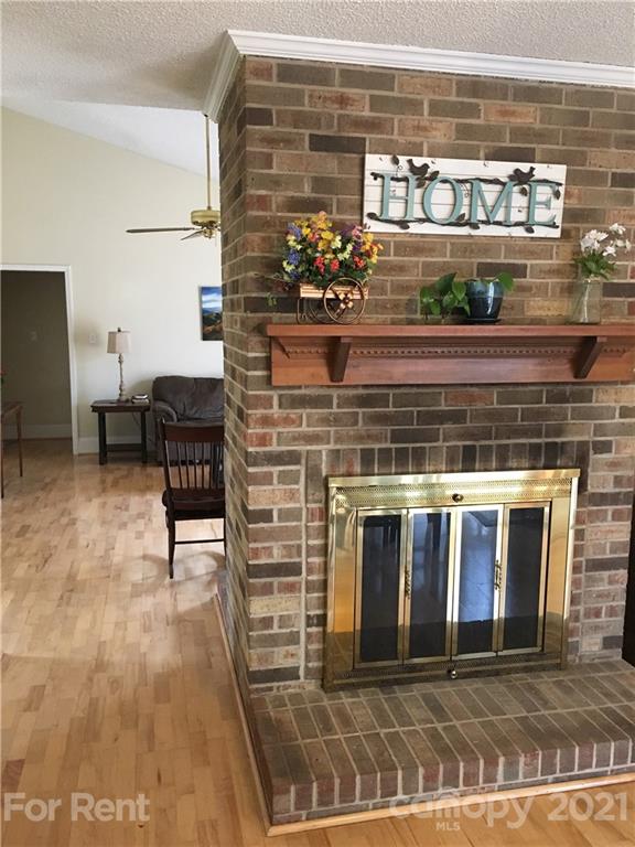 Property image 4 at 7900 Crockett Lane, Charlotte, NC 28270