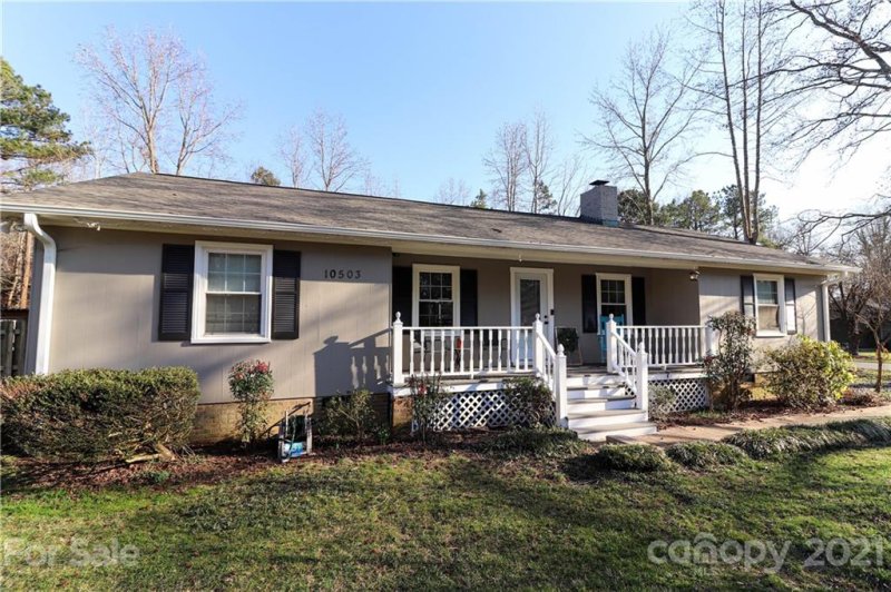 Property image 3 at 10503 Knox Avenue, Matthews, NC 28105