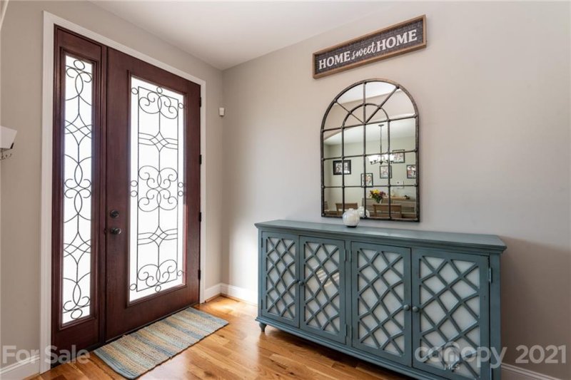 Property image 5 at 935 Oak Ridge Farms Circle, Newton, NC 28658