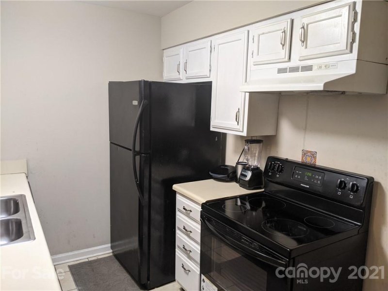 Property image 5 at 9601 Vinca Circle, Charlotte, NC 28213