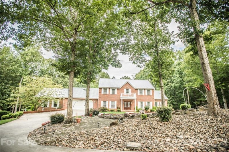 Property image 3 at 127 Sassafras Hill Drive, Rutherfordton, NC 28139