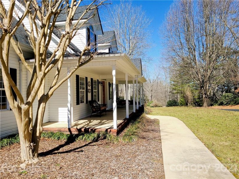 Property image 2 at 223 Waterford Drive, Mills River, NC 28759