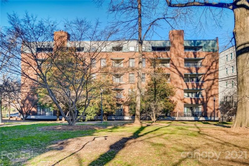 Property image 2 at 224 Poplar Street, Charlotte, NC 28202