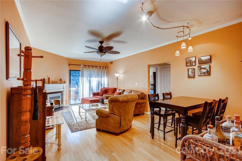 Property image 3 at 224 Poplar Street, Charlotte, NC 28202