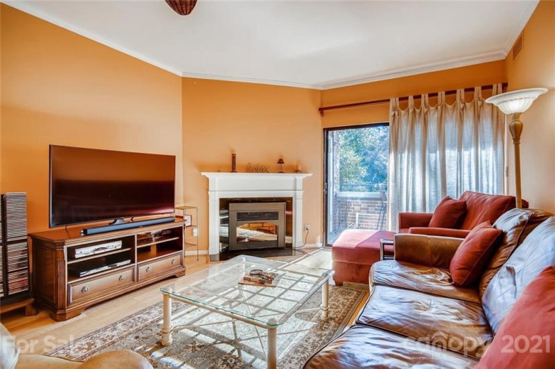 Property image 5 at 224 Poplar Street, Charlotte, NC 28202