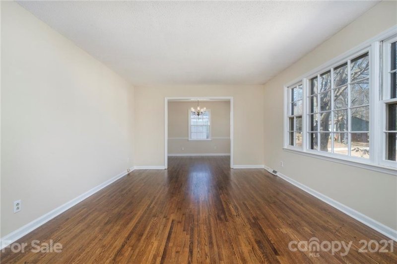 Property image 5 at 6506 Eaglecrest Road, Charlotte, NC 28212