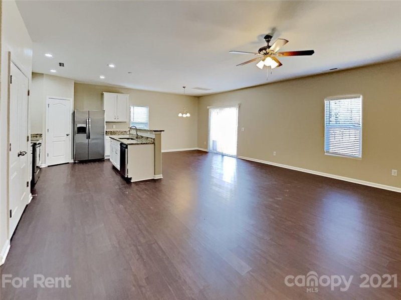 Property image 3 at 6807 Ware Road, Charlotte, NC 28212