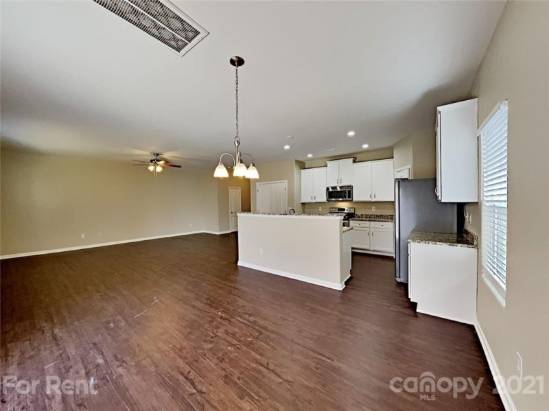 Property image 4 at 6807 Ware Road, Charlotte, NC 28212