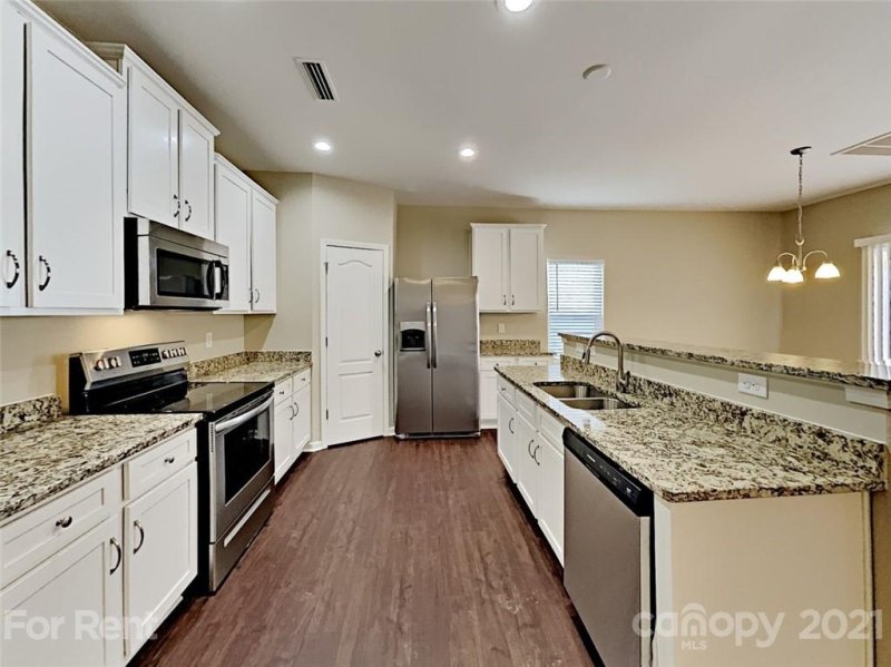 Property image 5 at 6807 Ware Road, Charlotte, NC 28212