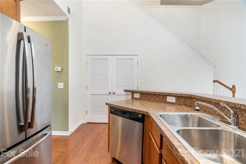 Property image 3 at 5615 Tipperlinn Way, Charlotte, NC 28278