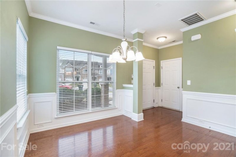 Property image 5 at 5615 Tipperlinn Way, Charlotte, NC 28278