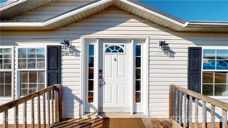 Property image 2 at 2199 Quarter Crest Drive, Newton, NC 28658