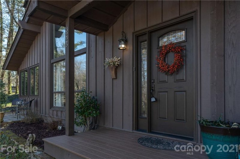 Property image 3 at 3225 Hickory Hill Road, Hendersonville, NC 28792