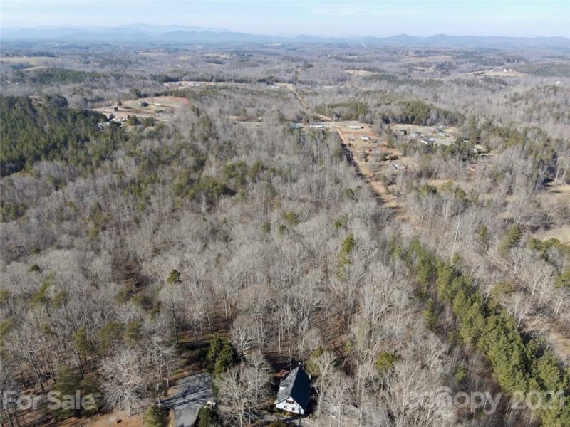 Property image 5 at 376 Knollwood Drive, Forest City, NC 28043