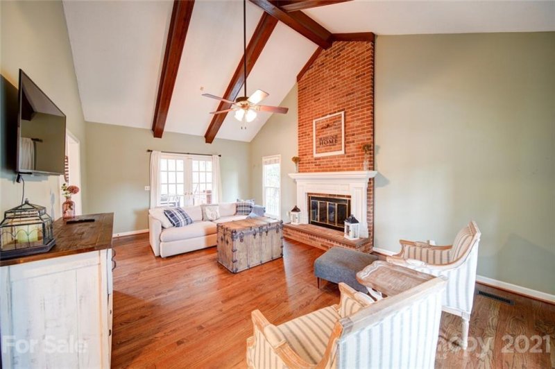 Property image 4 at 10636 South Hall Drive, Charlotte, NC 28270