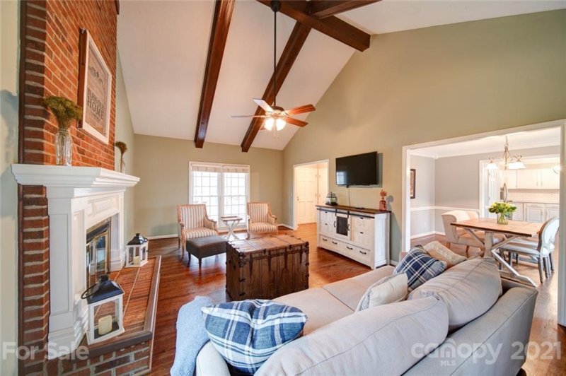 Property image 5 at 10636 South Hall Drive, Charlotte, NC 28270