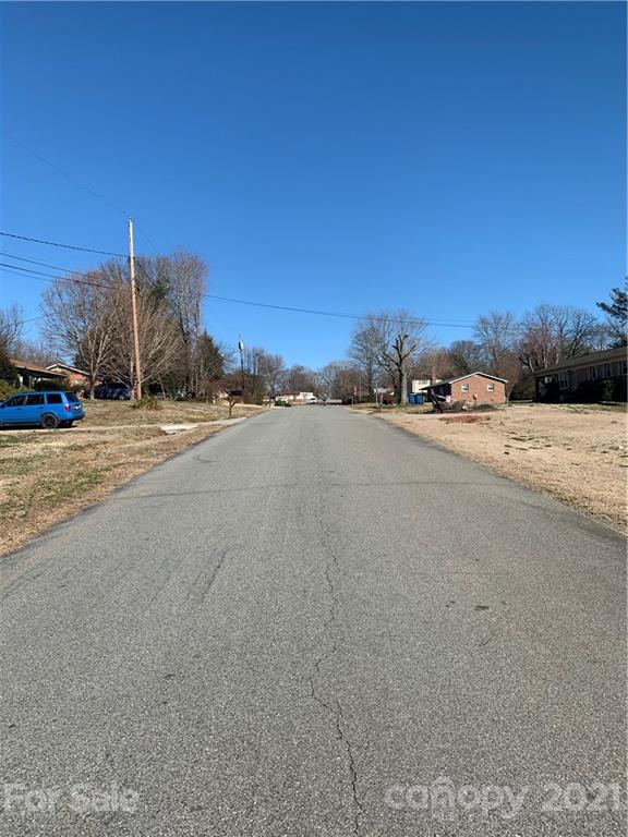 Property image 3 at 2587 33rd Avenue, Hickory, NC 28601