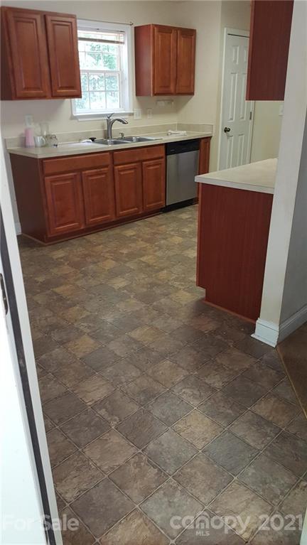 Property image 4 at 2022 Forget Me Not Lane, Wingate, NC 28174