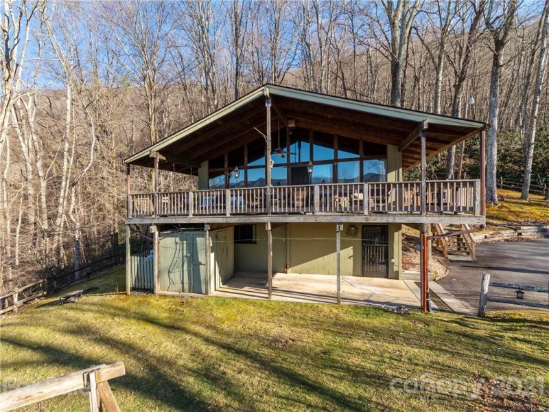 Property image 2 at 251 Wildcat Run, Maggie Valley, NC 28751
