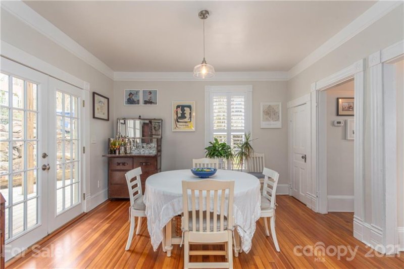 Property image 2 at 56 Roberts Street, Asheville, NC 28801